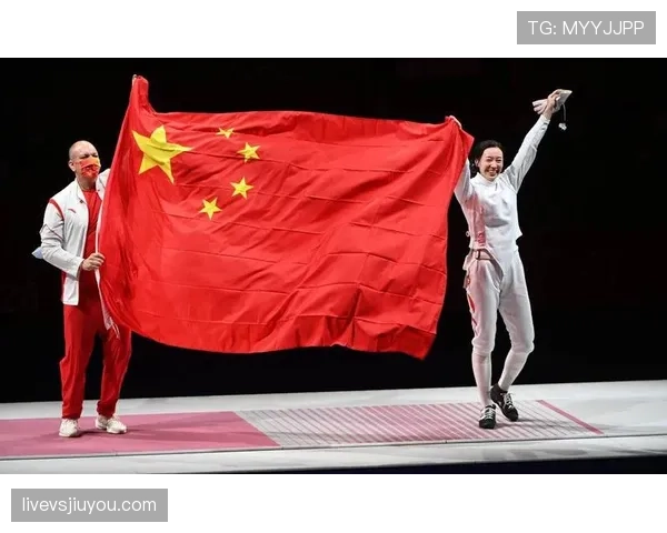 孙一文赛前啃鸡腿，夺冠后直接买下整个超市的同款